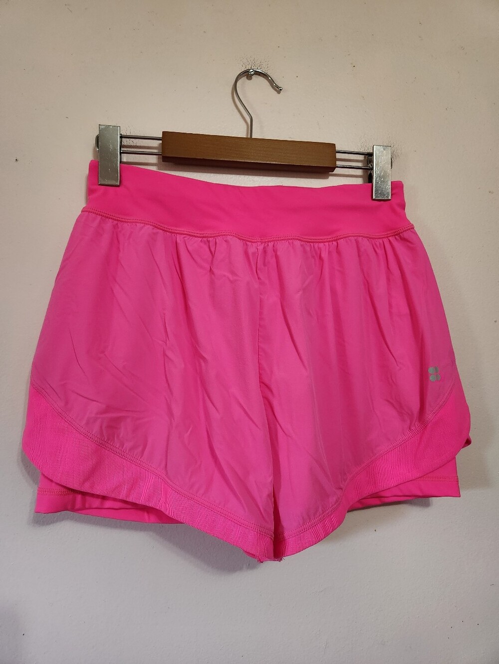 Sweaty Betty Tempo 2-in-1 Running Shorts Fuchsia Pink Breathable Mesh Sz 6